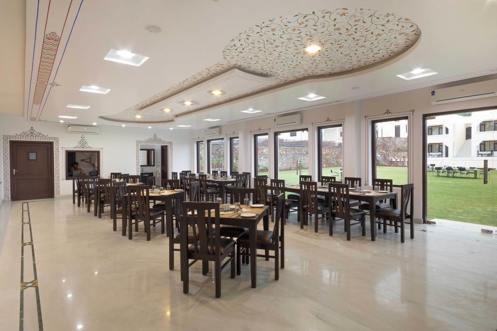 Hill Garden Retreat Hotel อุเดเปอร์ ภายนอก รูปภาพ