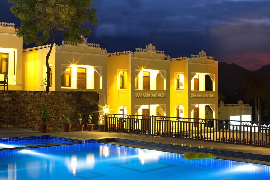 Hill Garden Retreat Hotel อุเดเปอร์ ภายนอก รูปภาพ